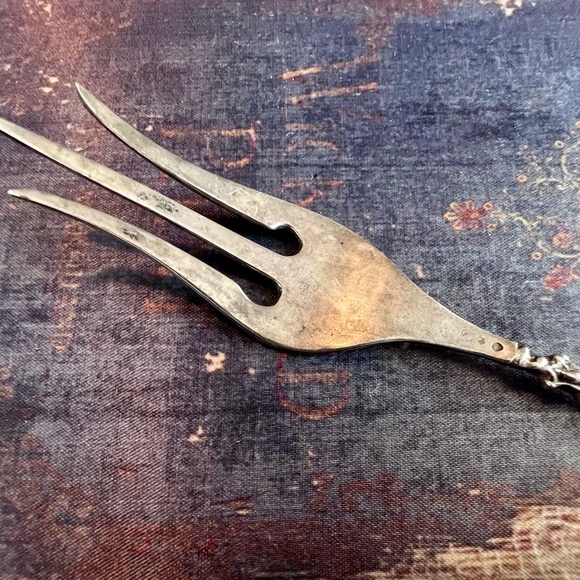 Antique 900 Silver Ornate Serving Fork – Twisted Handle, 7” Long - Picture 3 of 7